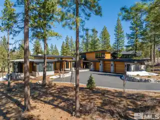 Modern Luxury with Mountain Serenity