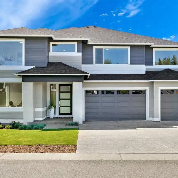 LUXURY LIVING WITH UNMATCHED VIEWS