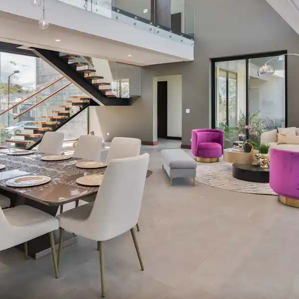 AGATA CONTEMPORARY HOME