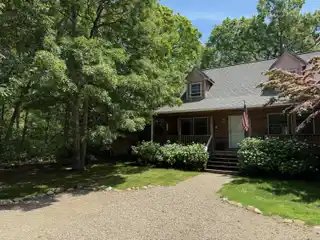Centrally Located Vineyard Haven Home