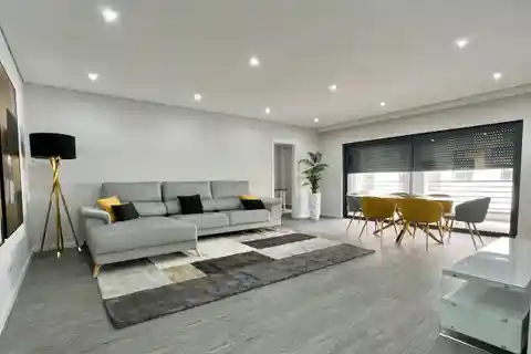 Modern Luxury Villa in Prestigious Location