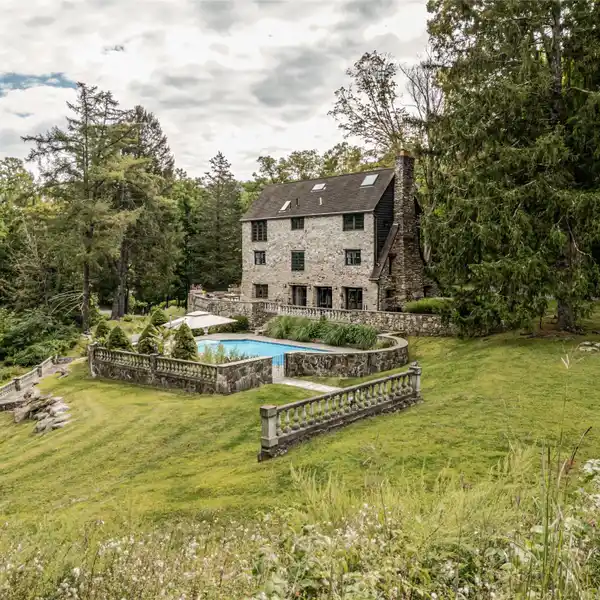EMBURY STONE HOUSE