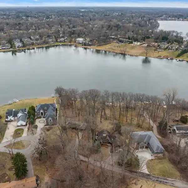 EXCEPTIONAL TO-BE-BUILT LAKESIDE HOME