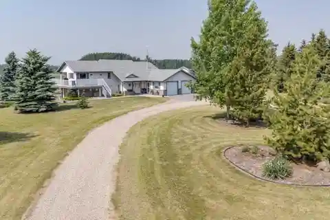 Manicured Country Retreat on 160 Acres