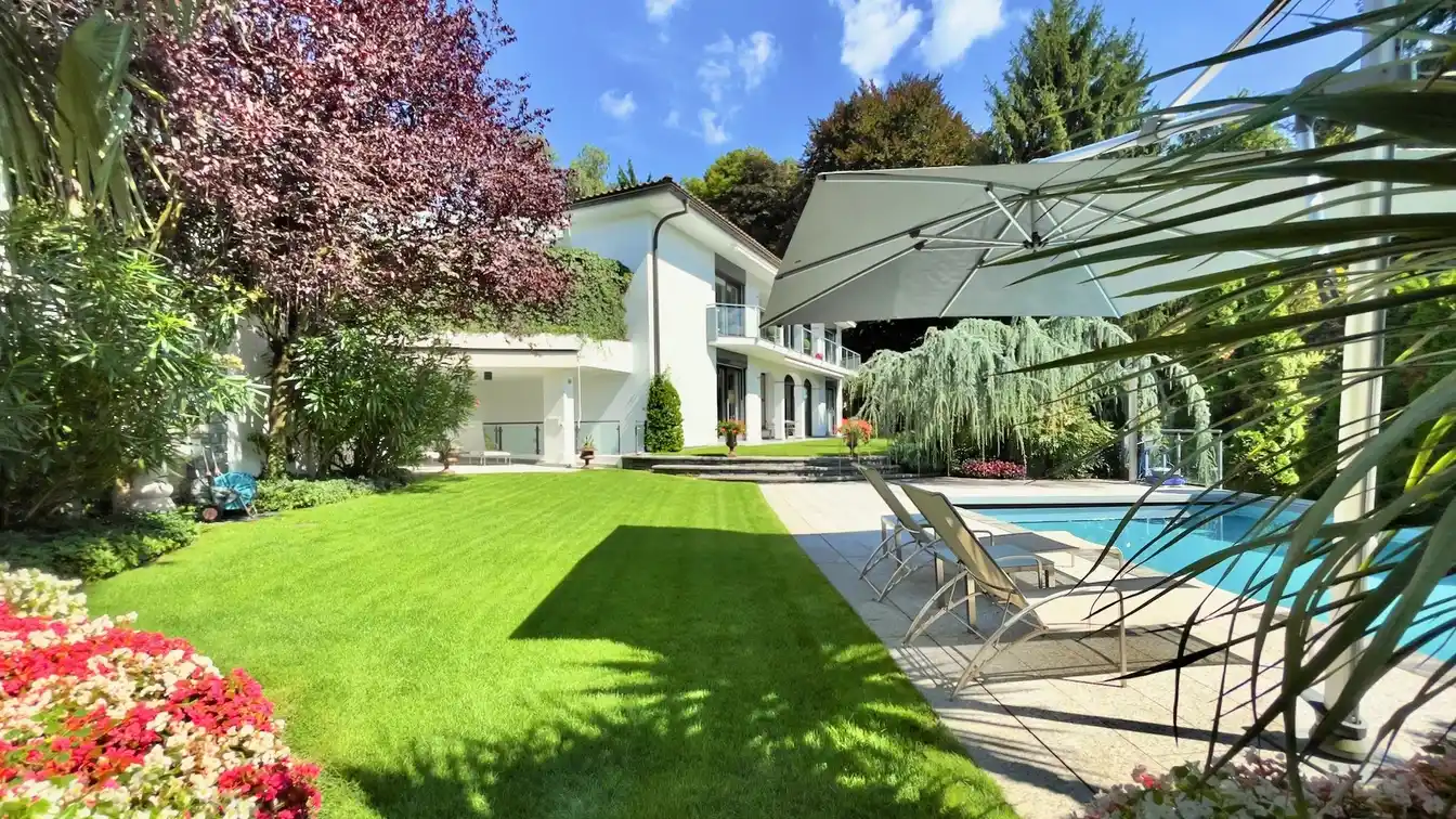 Gorgeous Pool Home in a Lush Setting