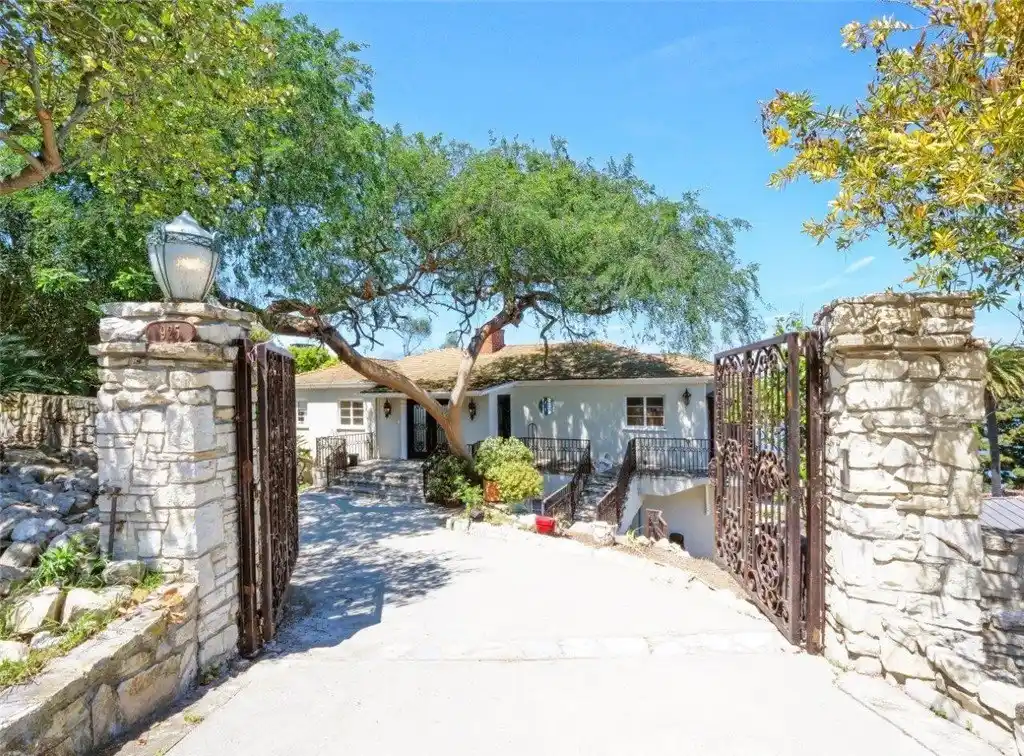 Beautiful Residence in Prestigious Palos Verdes Estates