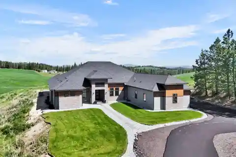 Luxury and Comfort in River Bluff Ranch