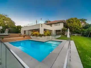Modern Elegance Meets Ultimate Comfort and Style