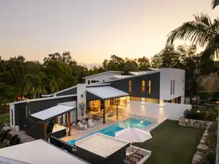 Exceptional Residence in a Premier Setting