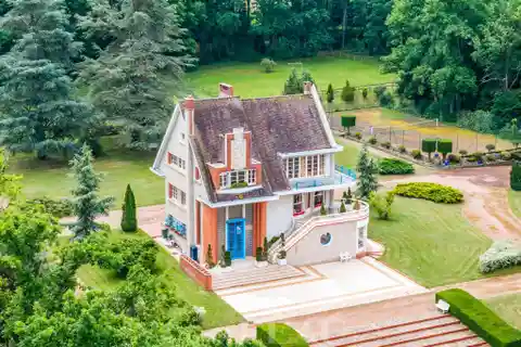 Unique Villa in a Serene Setting