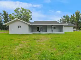 Private Retreat on 2.5 Lush Acres