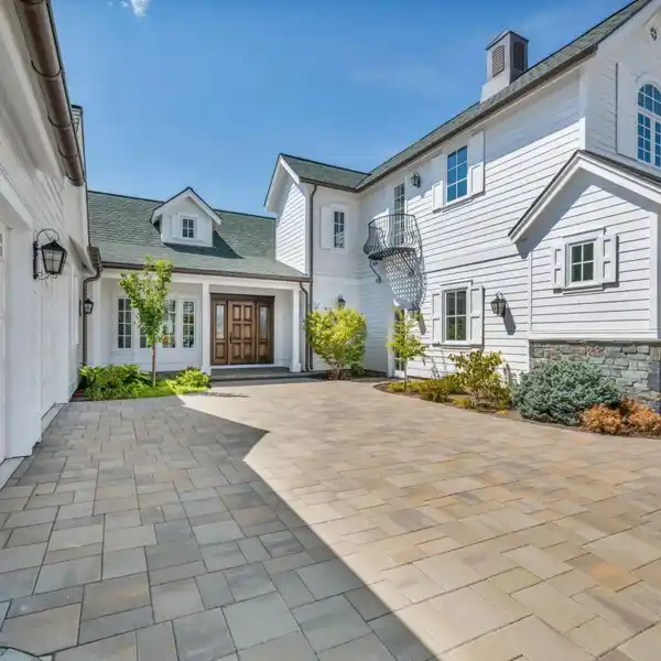 CUSTOM MASTERPIECE IN PRESTIGIOUS RANCHARRAH