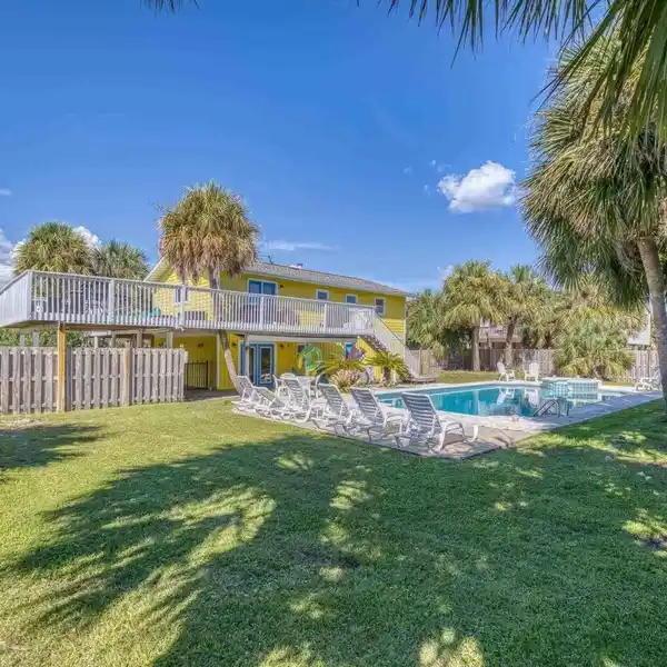 DREAMY COASTAL RETREAT