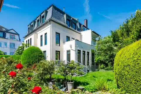 Stylish Villa in Exclusive Location
