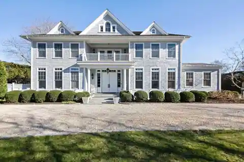Spacious and Immaculate Traditional Home