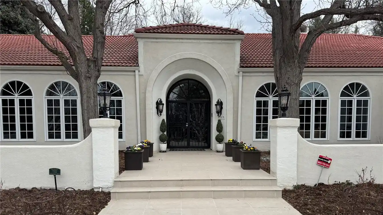 Luxurious Living in Cherry Hills Farm
