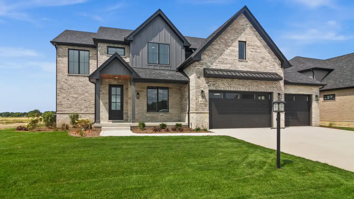 Adorable New Modern Farmhouse