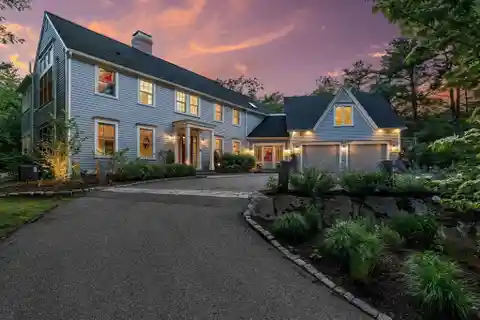 Pristine Fully Renovated Smart Home