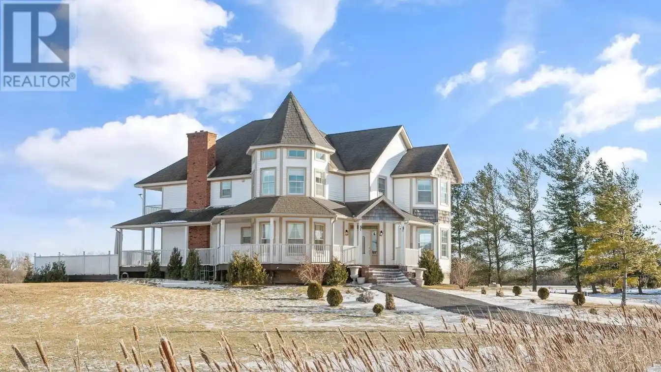 Exquisite Victorian-style Estate