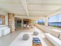 VILLA PUNTA LADA CON IMPRESIONANTES VISTAS