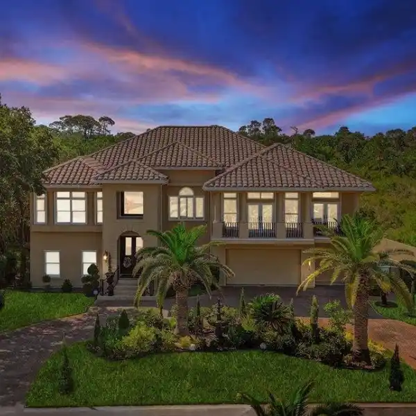 COASTAL ELEGANCE OVERLOOKING SANTA ROSA SOUND
