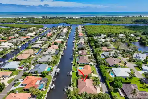 Boat Lovers Paradise with Marina & Ramp Access