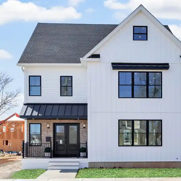 NEW MODERN FARMHOUSE STEPS FROM THE BEACH