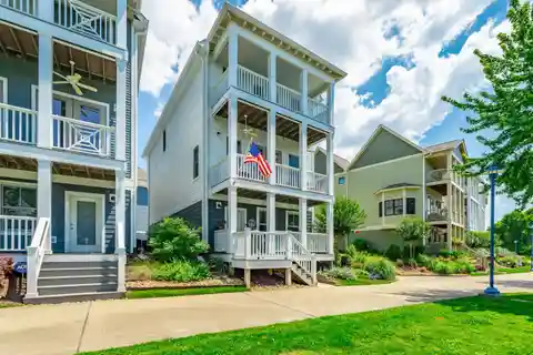 Beautiful Waterfront Condo in Cameron Harbor