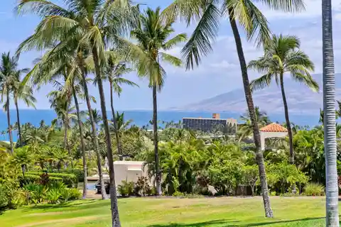 Spacious Ocean View Unit