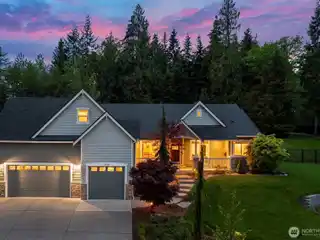 Single-level Luxury Living at Its Finest in Hidden Ridge