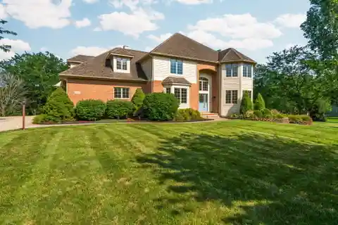 Custom Home on a Private Acre in Yorkshire Hills