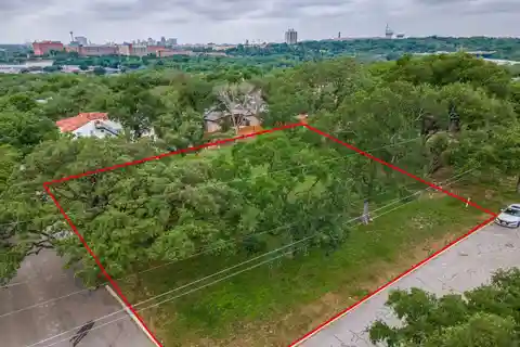 Pinnacle Property in Alamo Heights