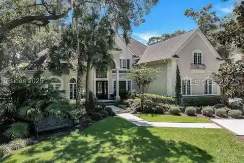 Estate-Style Feel in the Golf Club at Indigo Run