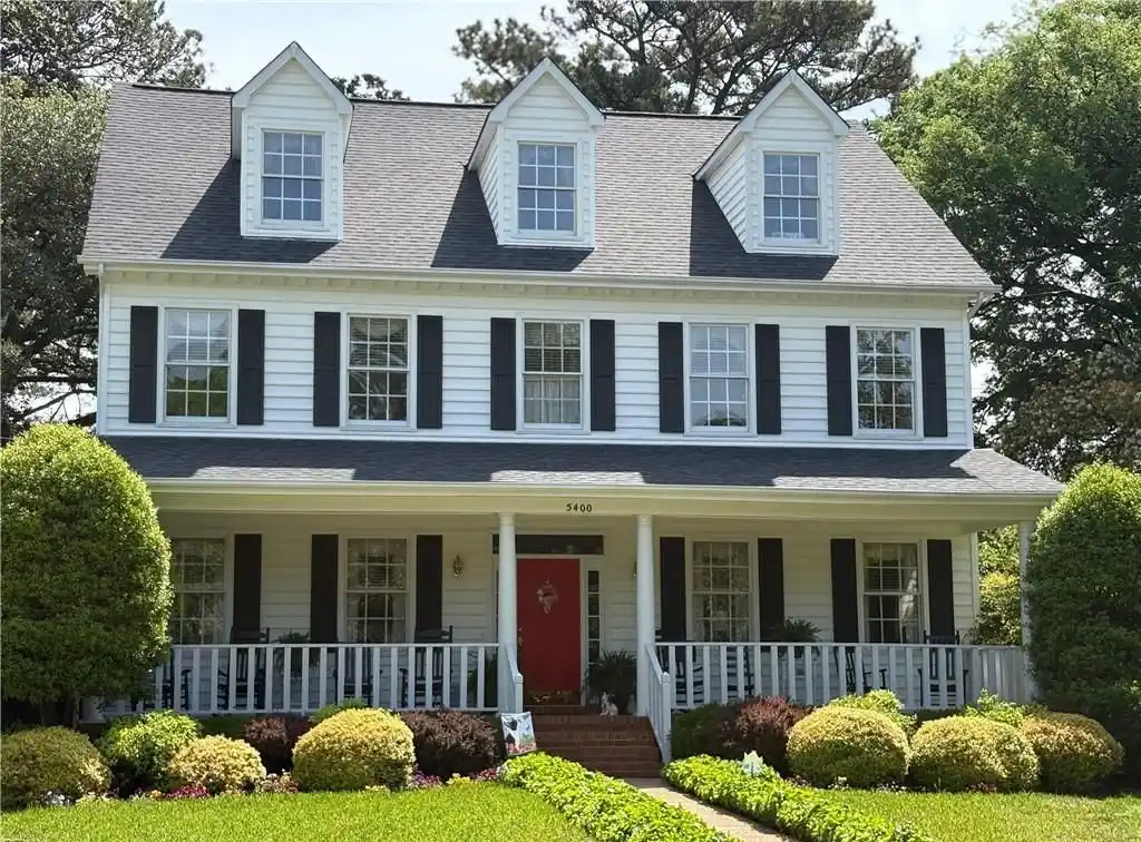 Beautifully Maintained Home in Coveted Edgewater