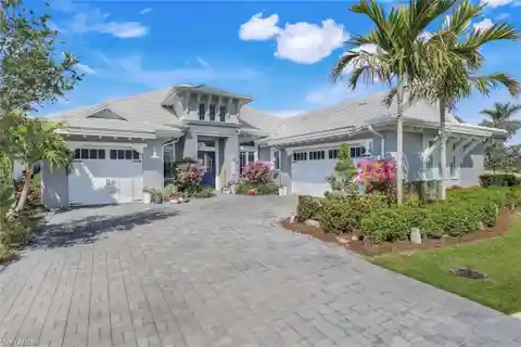 Exquisite Lakefront Home