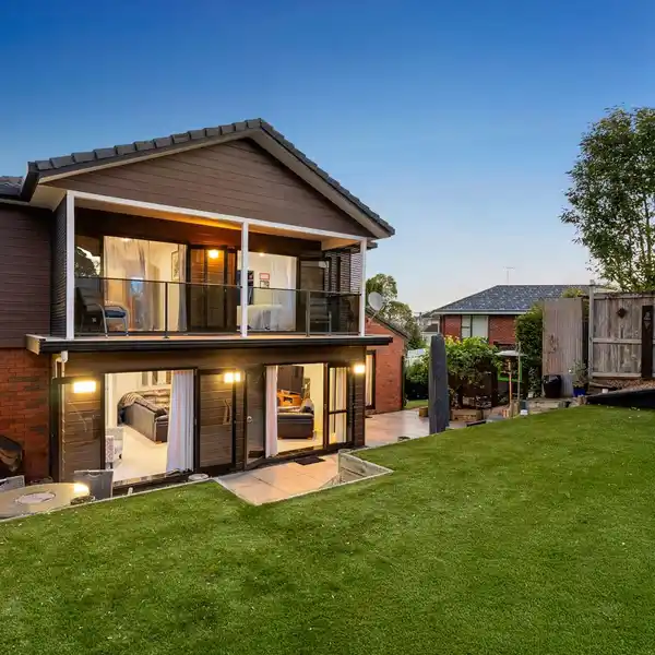 REFRESHED CEDAR HOME WITH PRIVATE ALFRESCO LIVING