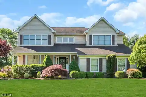 Gorgeous Home in Heritage Estates