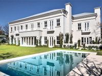 GEORGIAN STYLE HOME