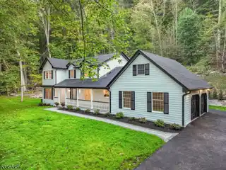 Beautifully Remodeled Custom Home on a Private Hillside