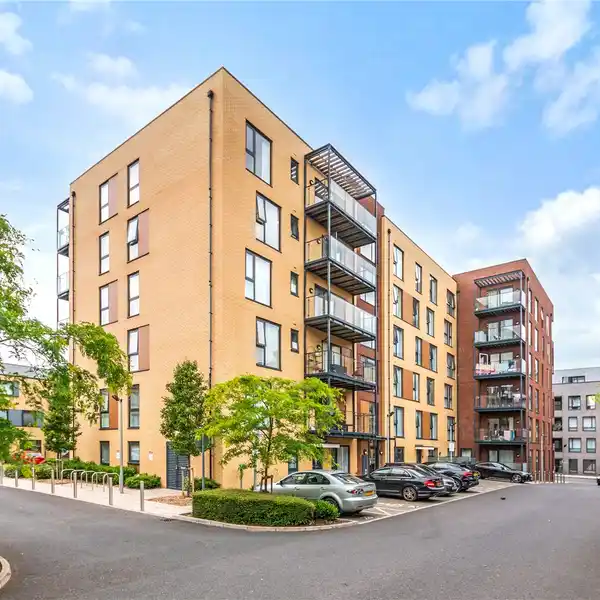 HIGH LEVEL OF PRIVACY AND A TRANQUIL LIFESTYLE