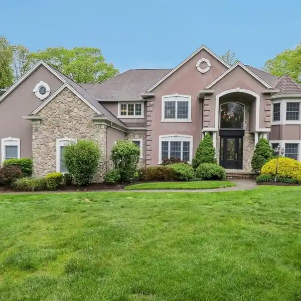 EXQUISITE CUSTOM COLONIAL IN SAWMILL ESTATES