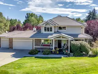 Beautiful Updated Home on a Quiet Cul-De-Sac
