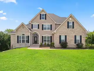 Modern Luxury Living with Spacious Open Concept