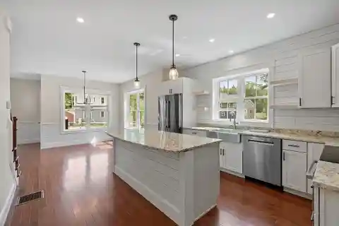 Energy-Efficient New Construction Residence