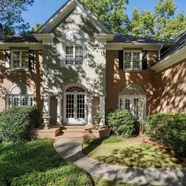 IMPRESSIVE HOME IN THE NESBIT LAKE COMMUNITY
