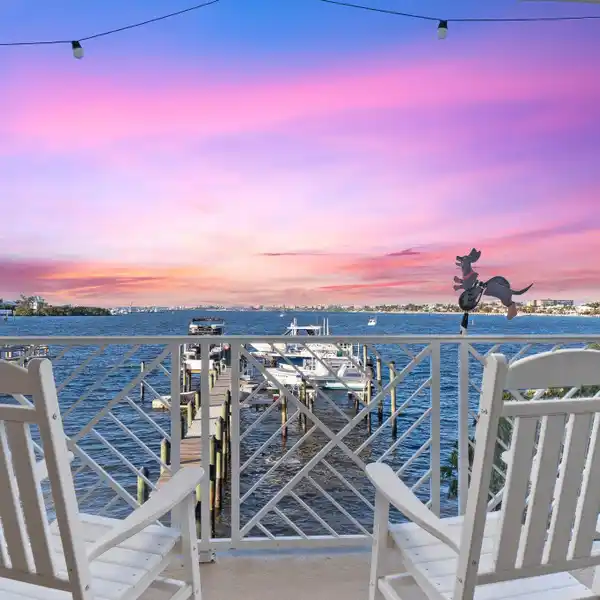 WATERFRONT RETREAT IN OLDE VILLAGE POINTE