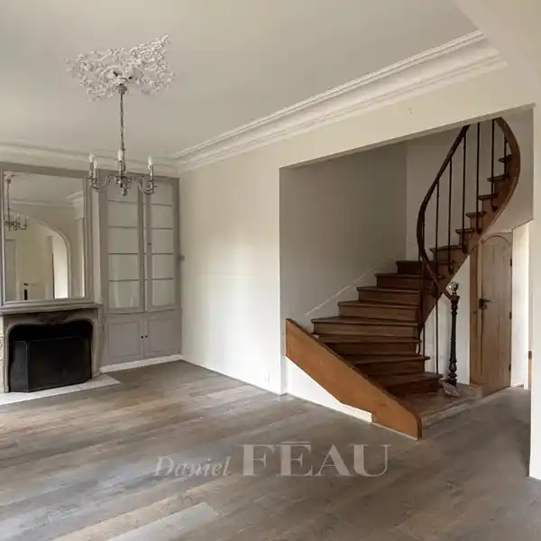 RENOVATED HOME RETAINING ITS CLASSIC CHARM