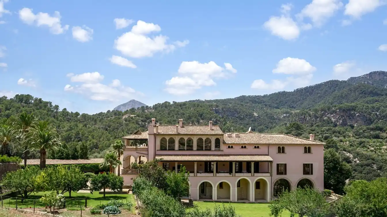 Exclusive Mansion Nestled in the Tramuntana Mountains