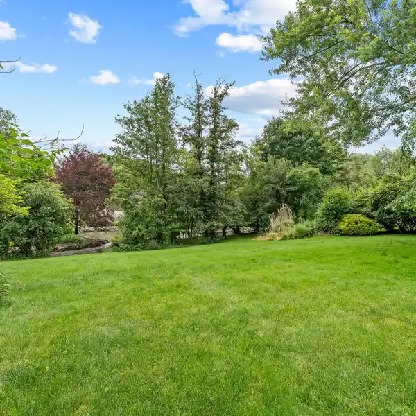 AMAZING RANCH HOME IN AMAZING LOCATION