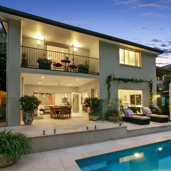 CUSTOM-DESIGNED ARCHITECTURAL RESIDENCE